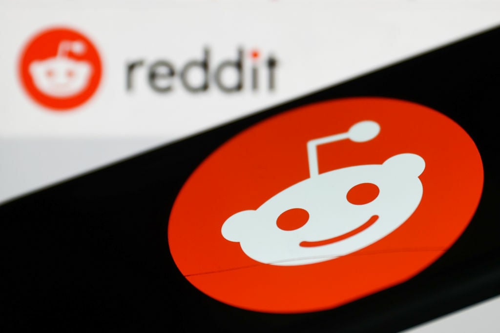 reddit logo on screen