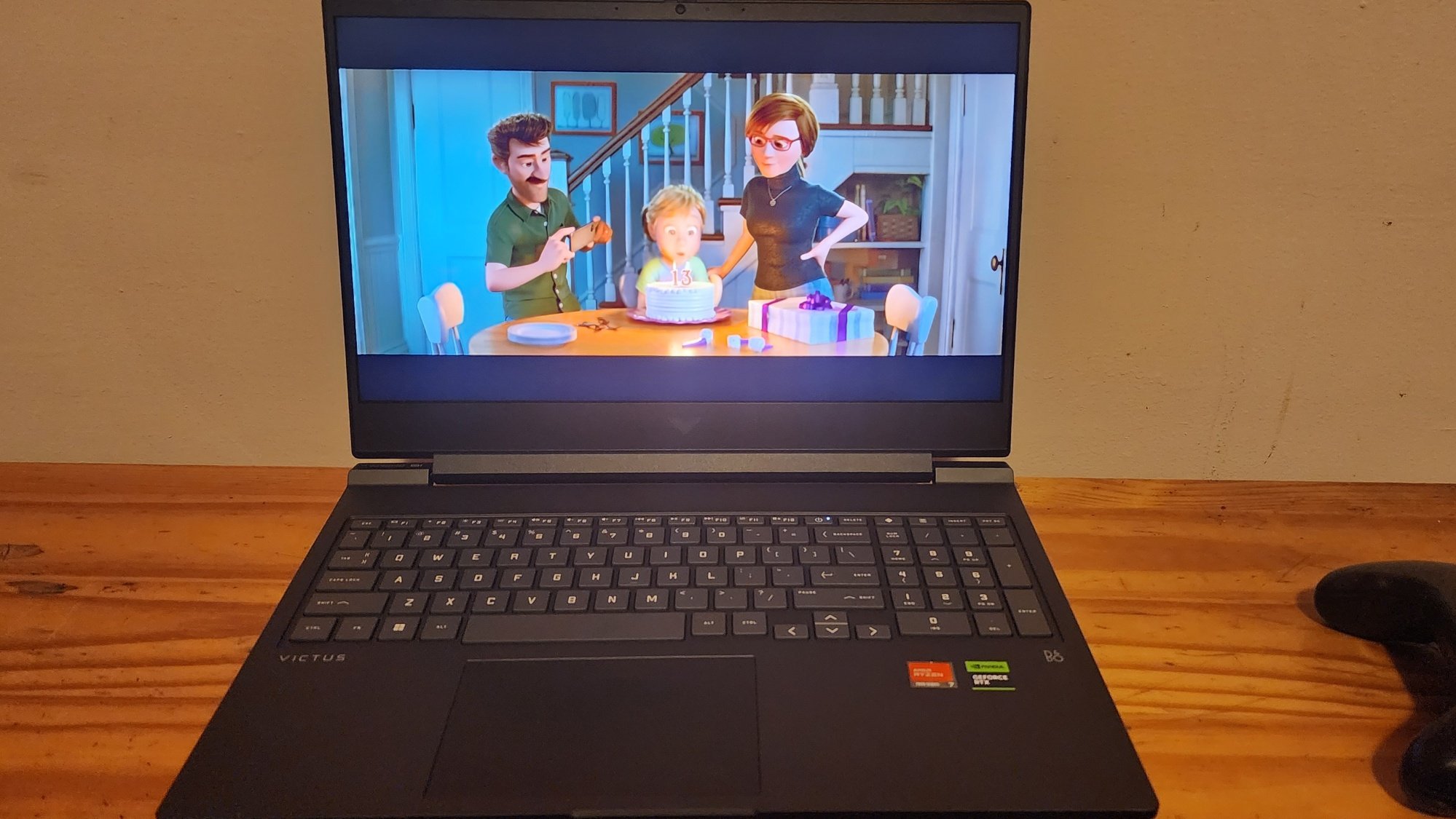 HP Victus 16 playing movie trailer