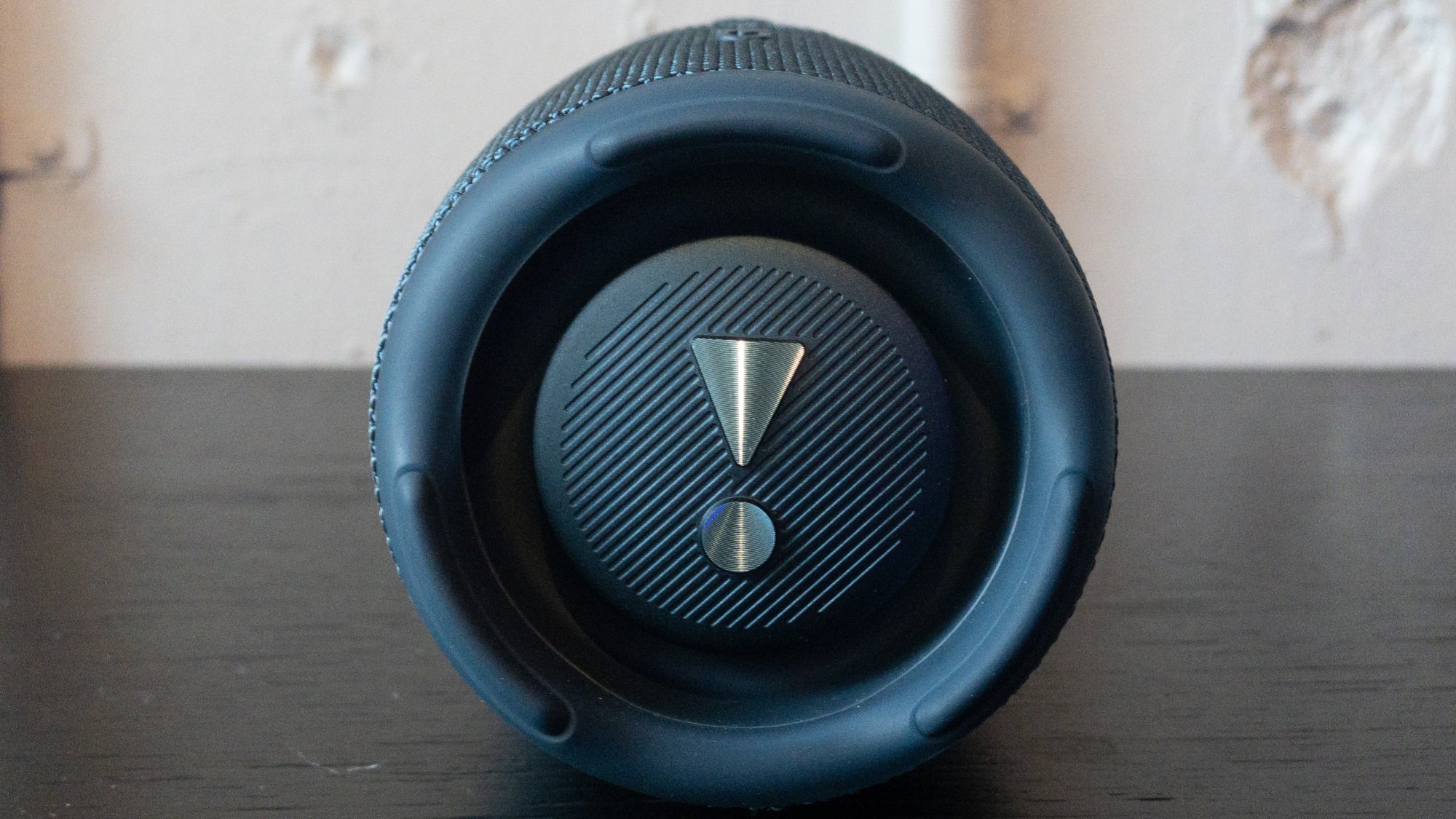 side view of the JBL Charge 5 showing rubber feet