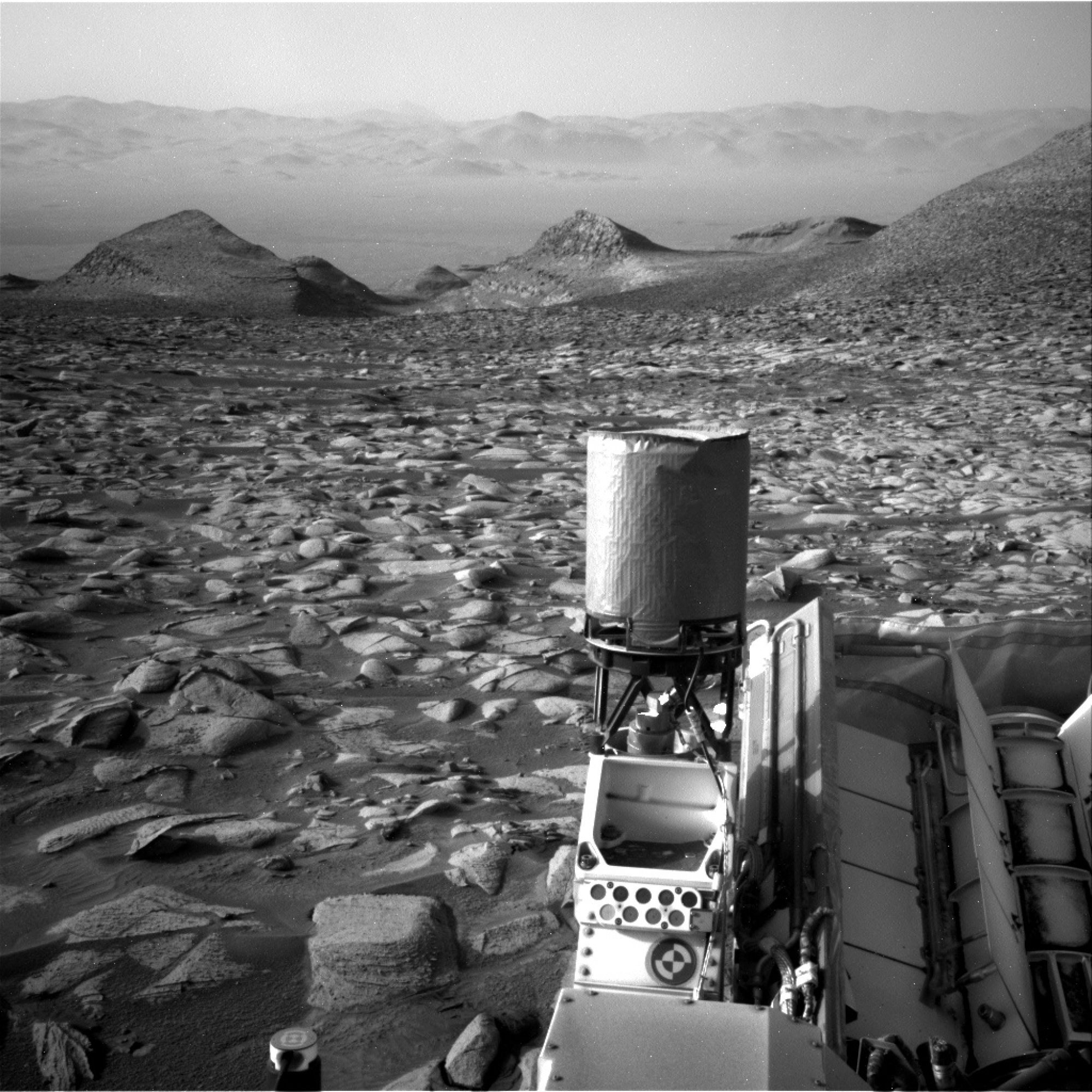 Curiosity rover looking out for dust storms