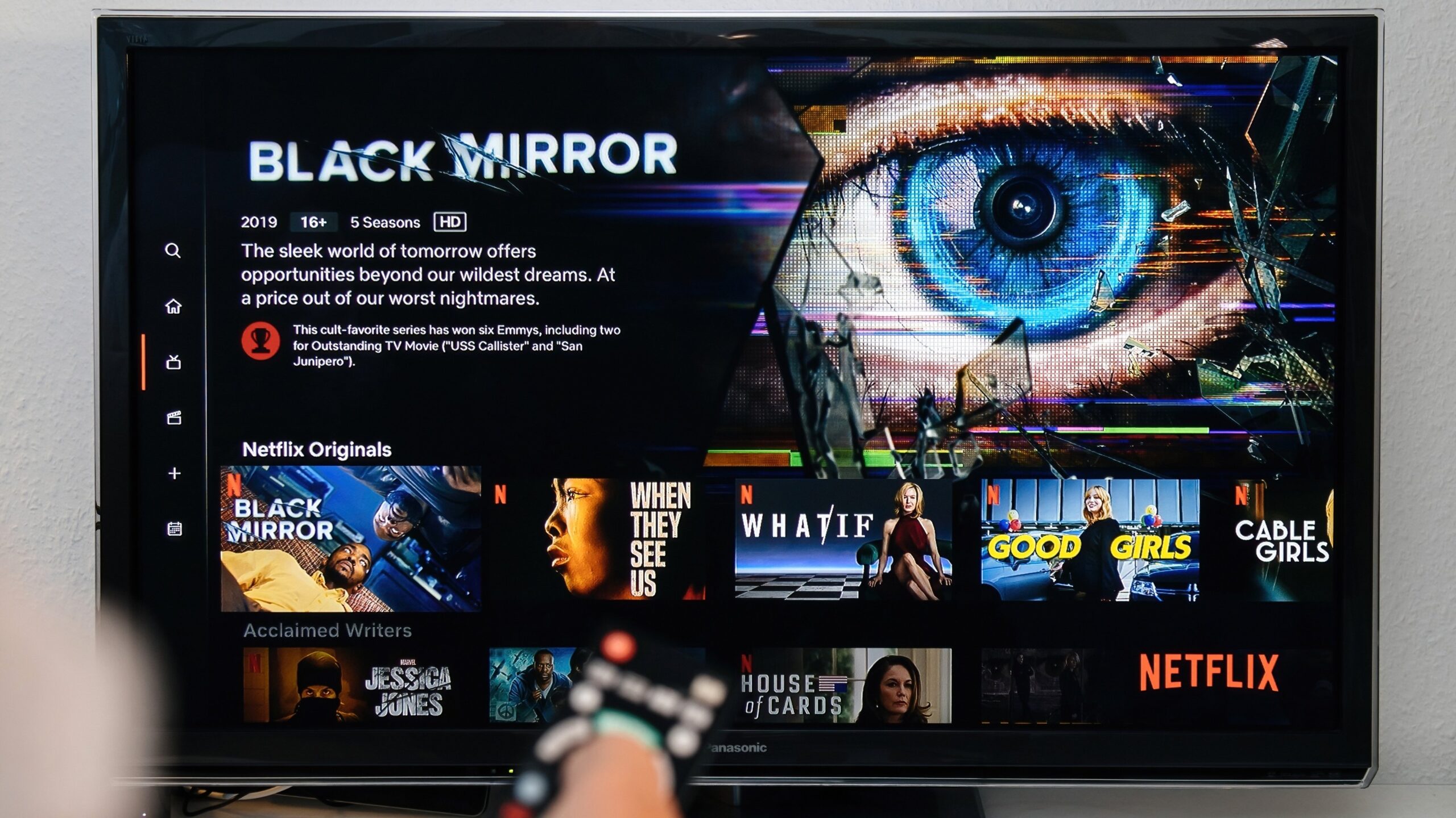 Black Mirror splash screen on Netflix