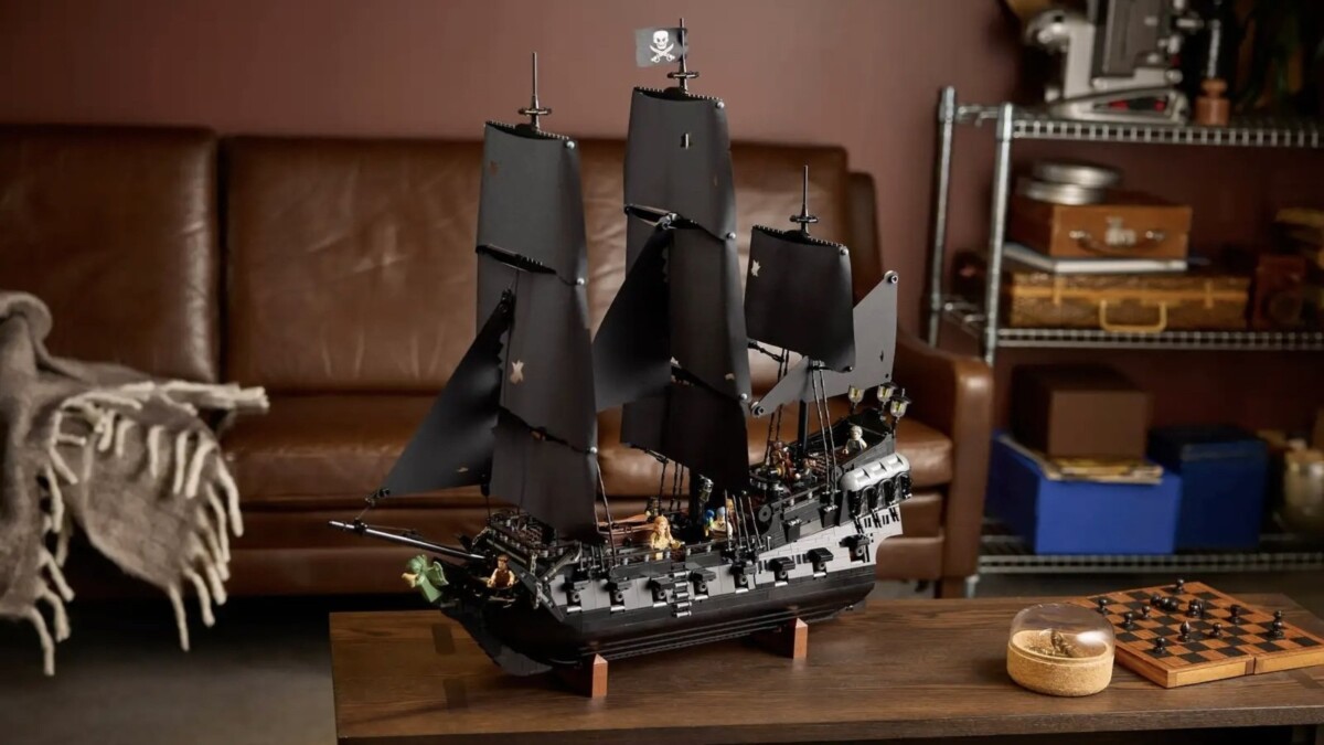 Lego Icons Captain Jack Sparrow's Pirate Ship