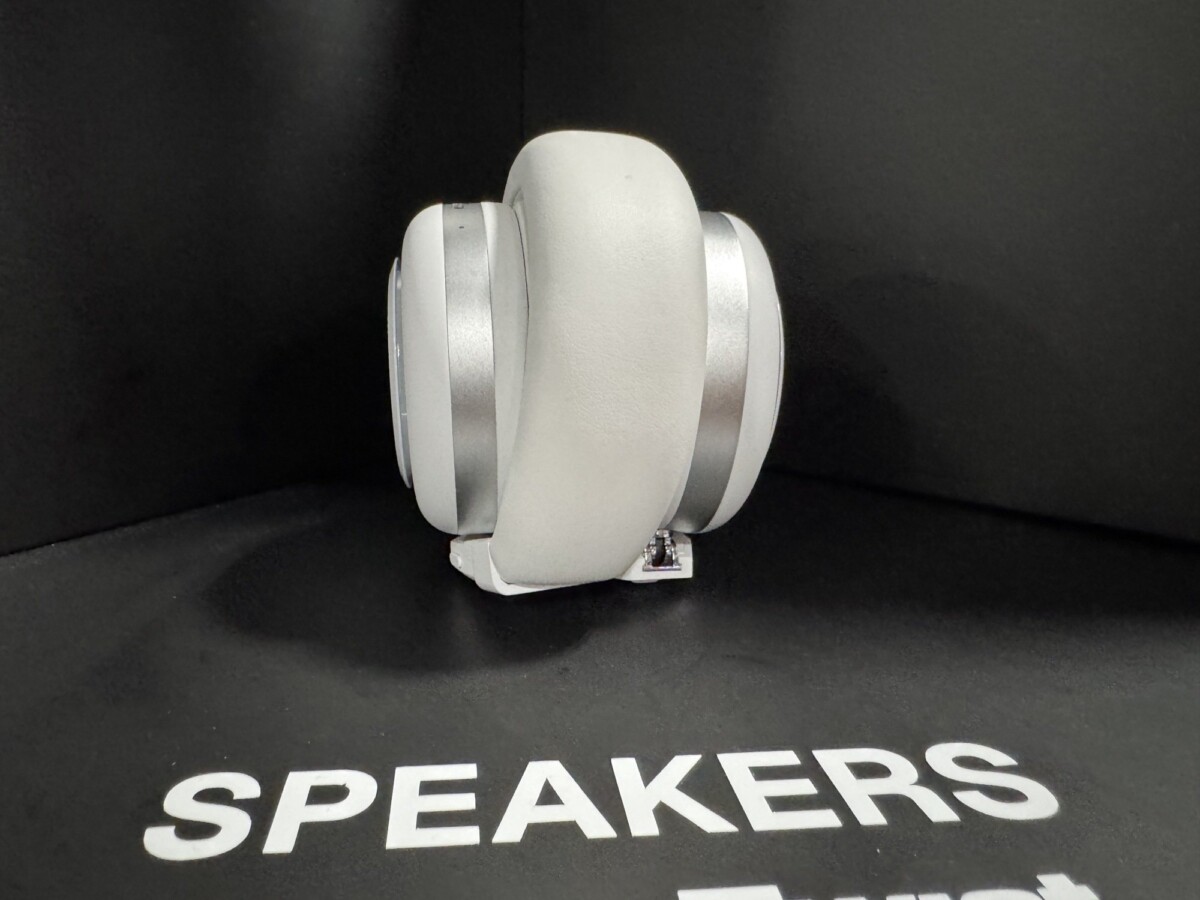 Twisting the TDM Neo Hybrid Headphone Speakers look really slick