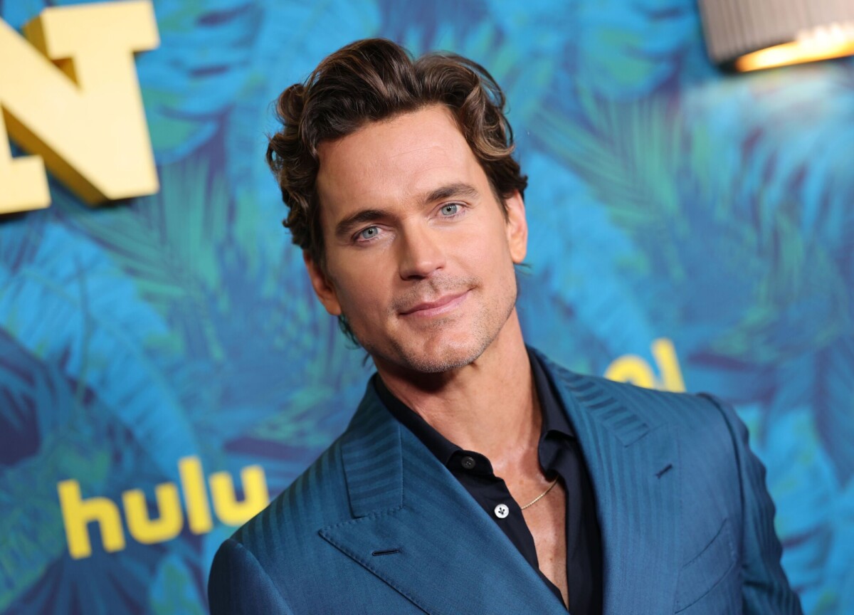 Handsome man Matt Bomer attends the Los Angeles premiere of Hulu's new series "Mid-Century Modern" at DGA Theater Complex